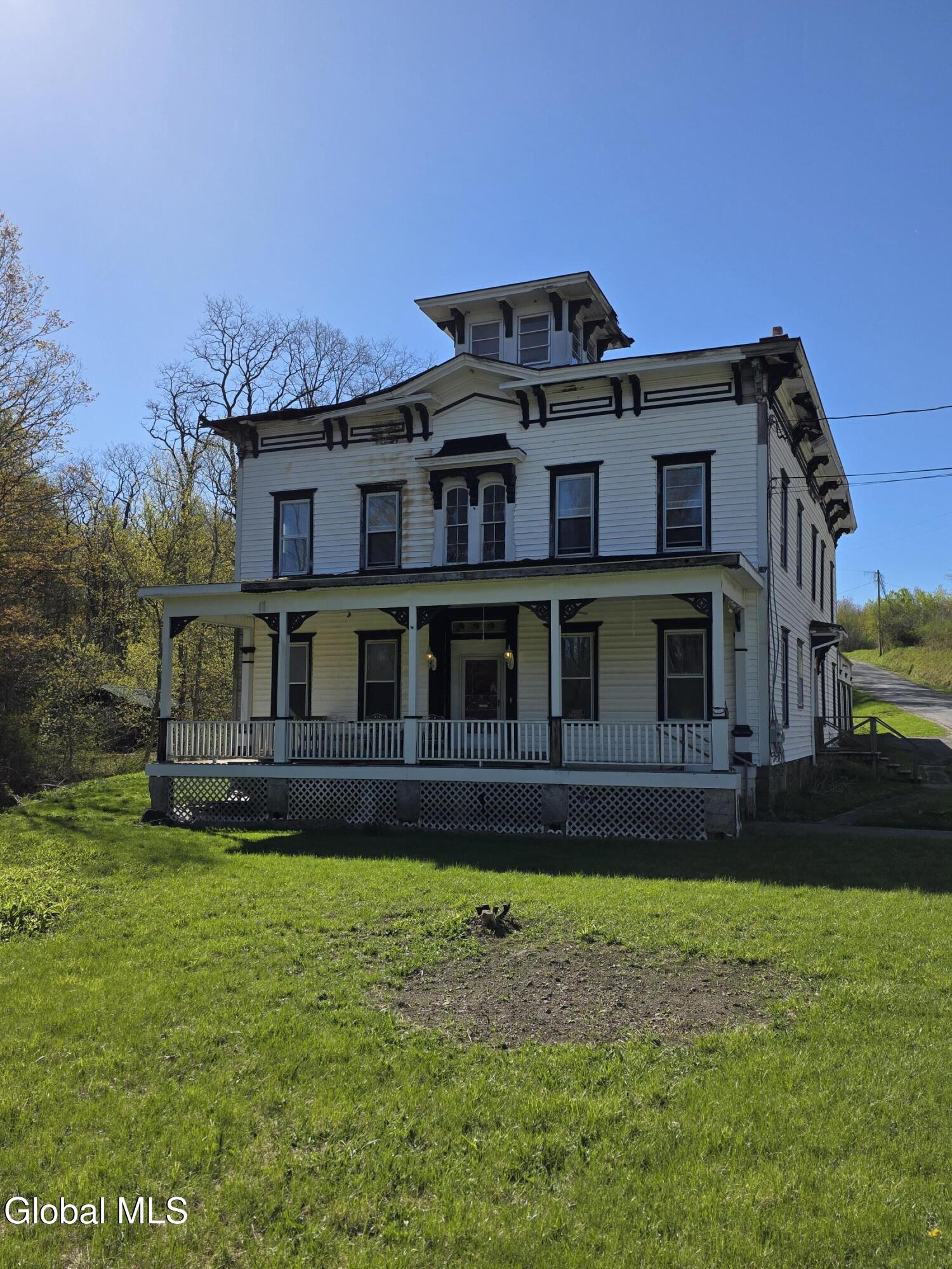 105 Hartman Road Pattersonville NY 12010