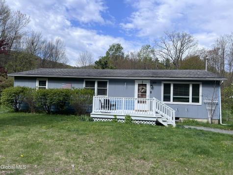 205 Deepkill Road Troy NY 12182
