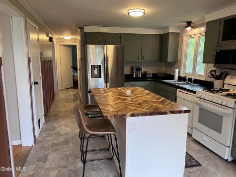 205 Deepkill Road Troy NY 12182