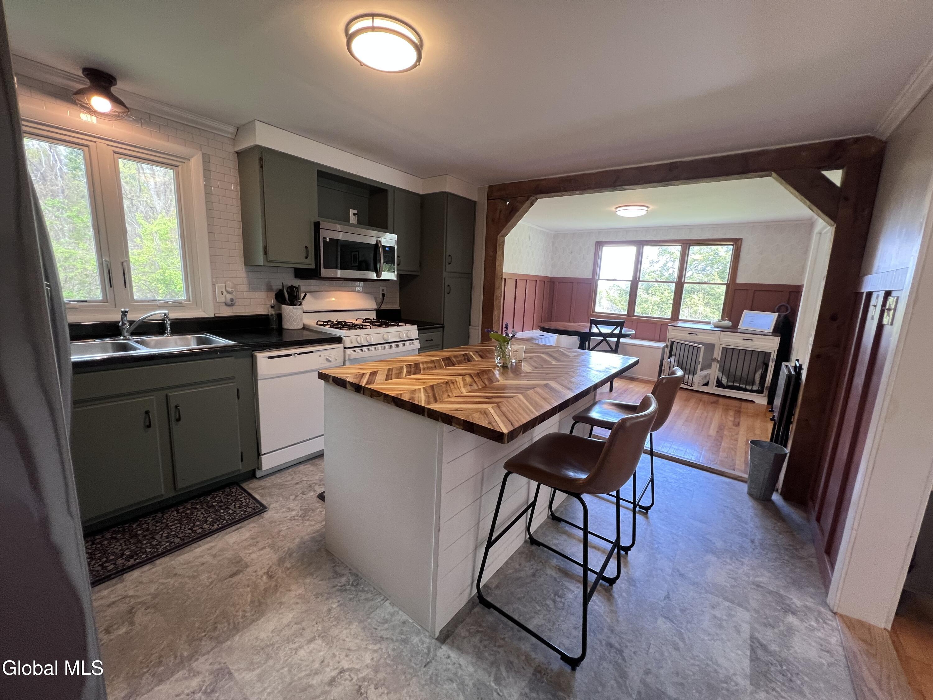 205 Deepkill Road Troy NY 12182
