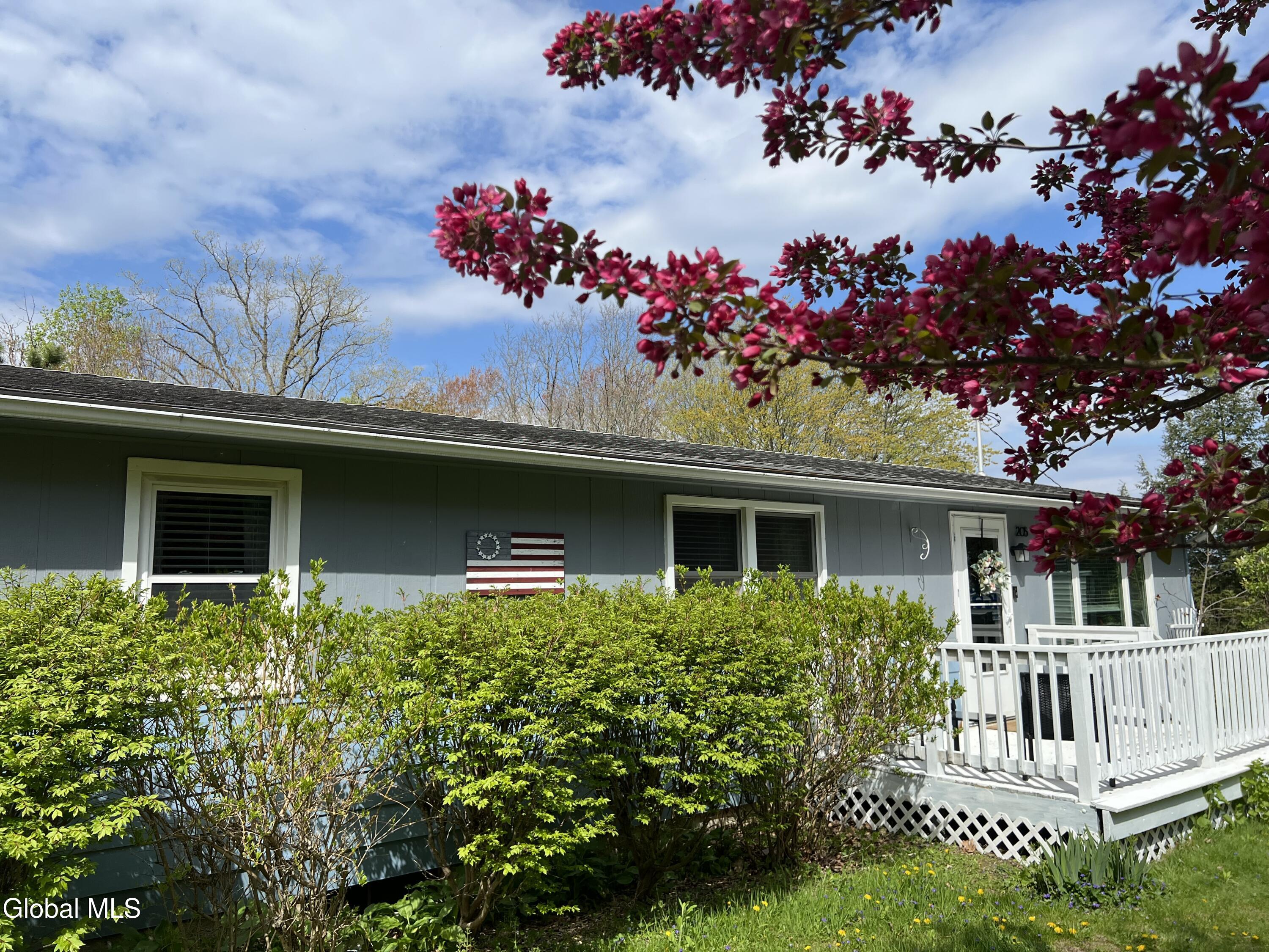 205 Deepkill Road Troy NY 12182