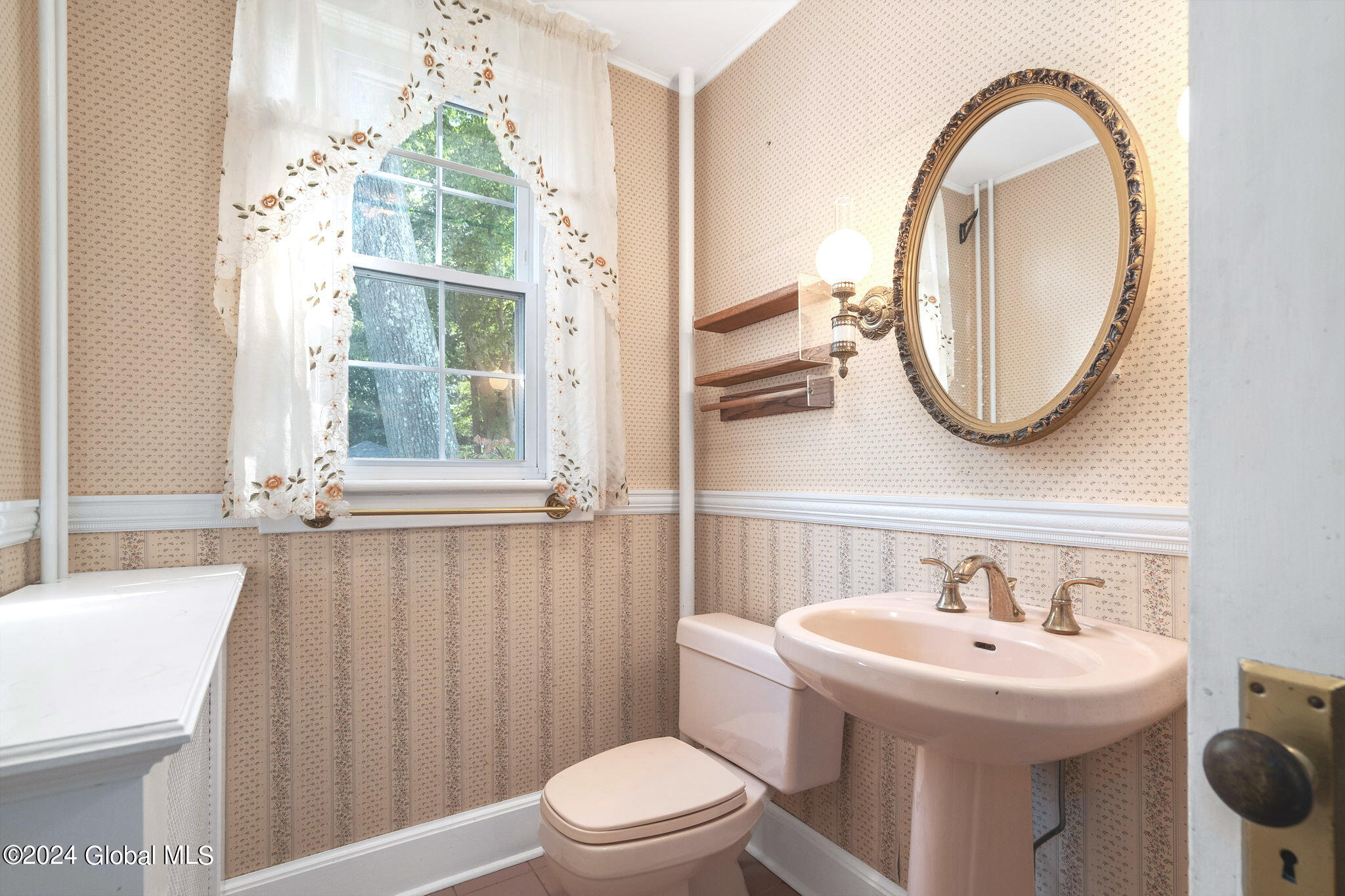 36 Elsmere Avenue Delmar NY 12054