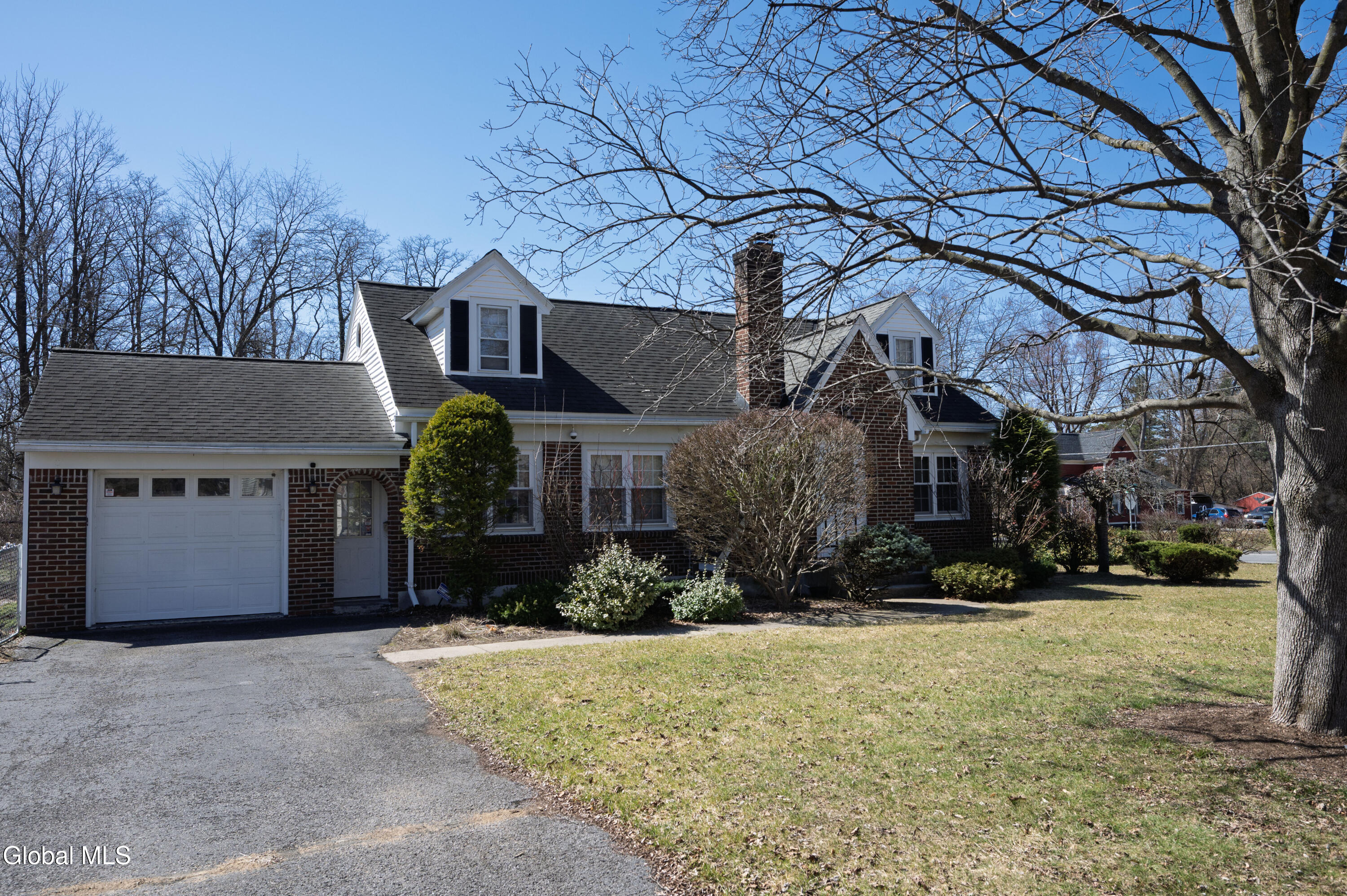 2814 Halsey Drive Schenectady NY 12304