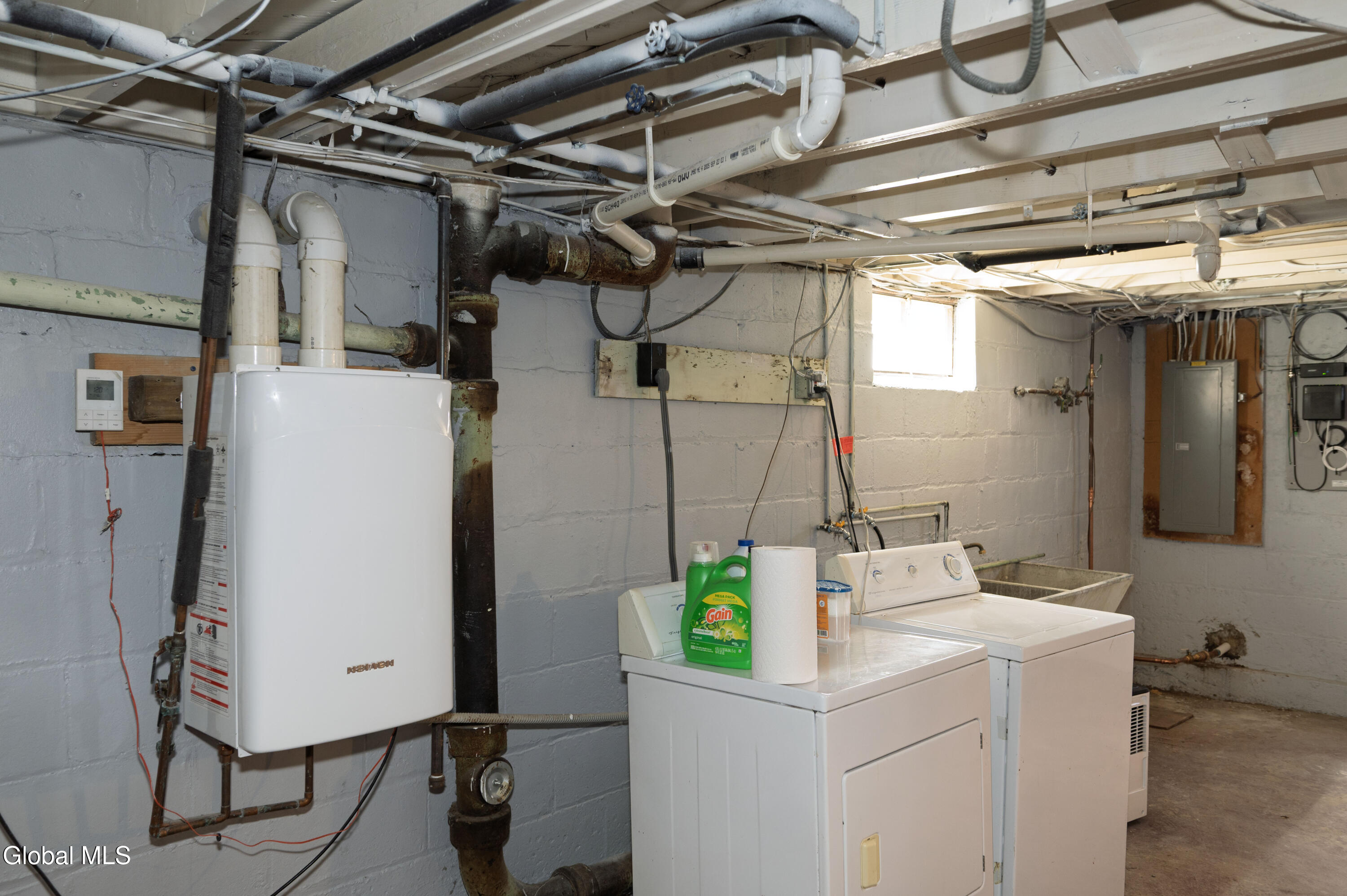2814 Halsey Drive Schenectady NY 12304