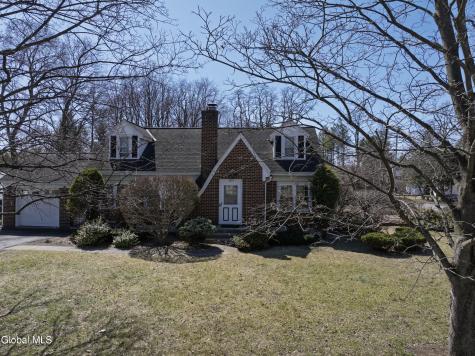 2814 Halsey Drive Schenectady NY 12304