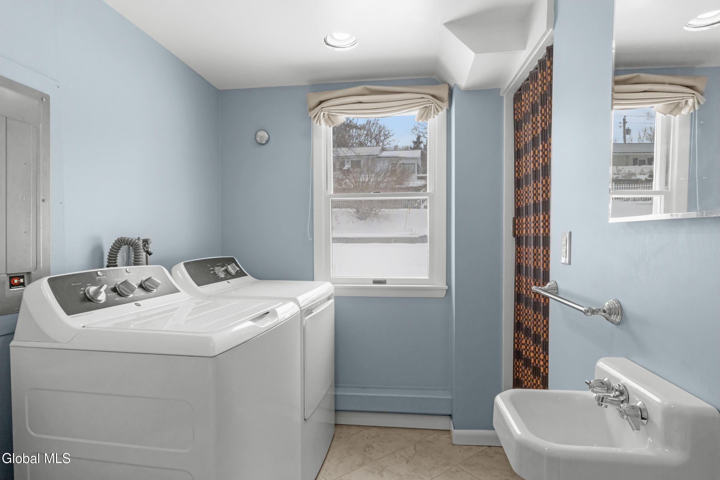 64 Schultze Street Canajoharie NY 13317