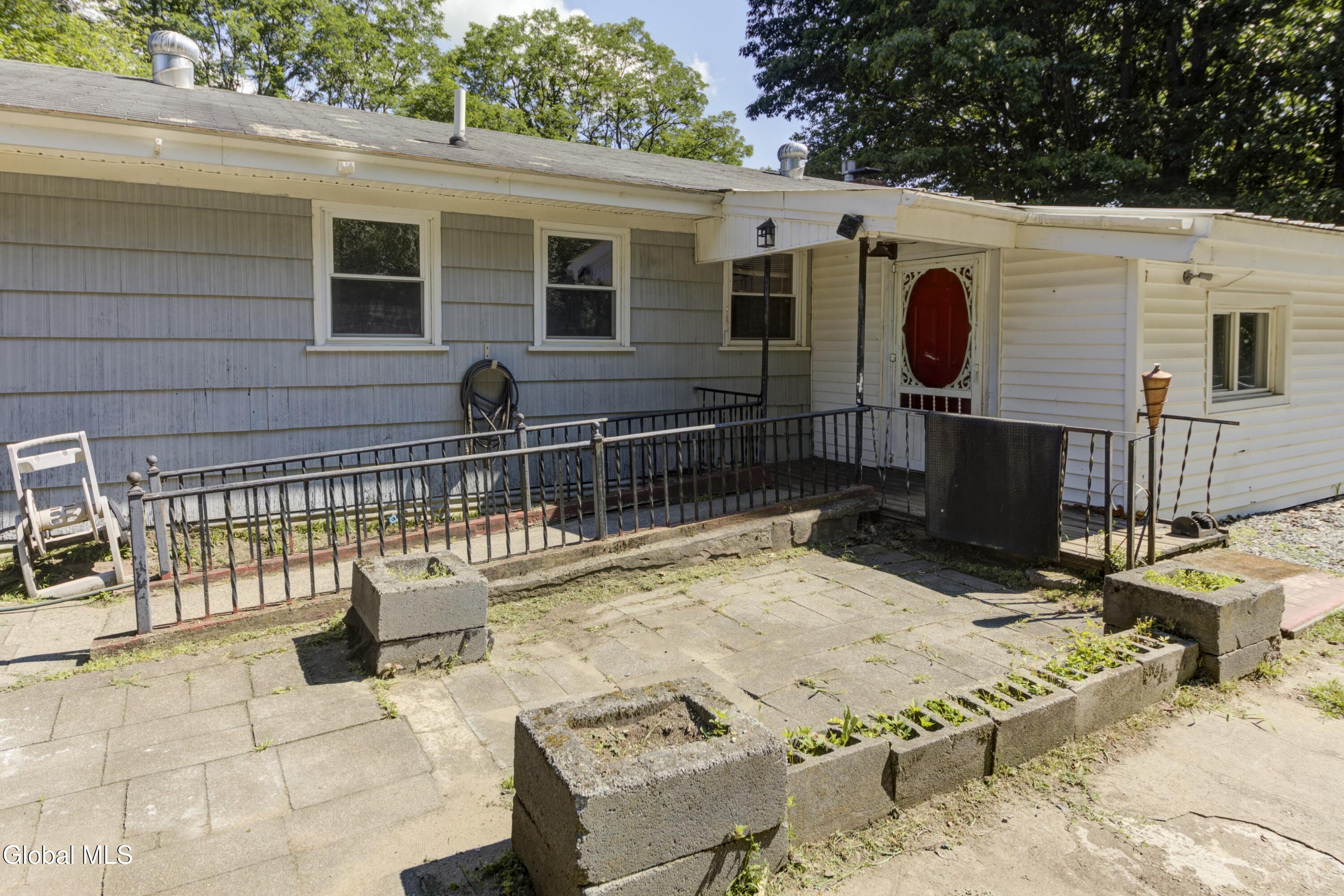 409 W Fulton Street Extension Gloversville NY 12078