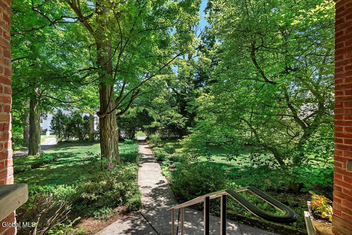 962 Main Street Clifton Park NY 12065