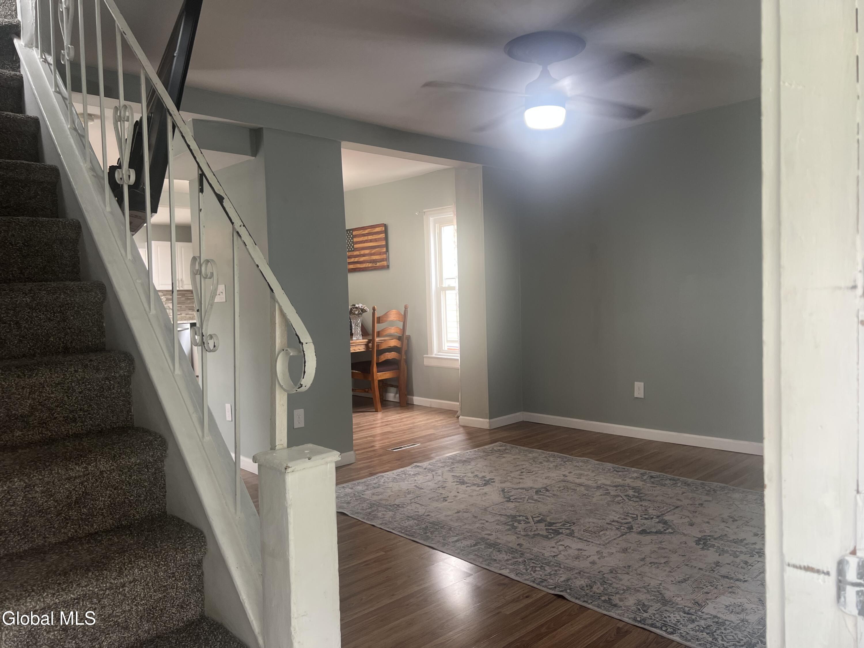 127 Clayton Road Schenectady NY 12304