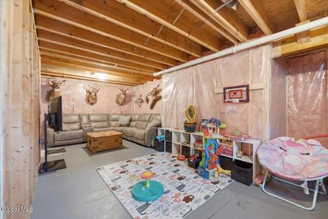 20 Westberry Way Queensbury NY 12804
