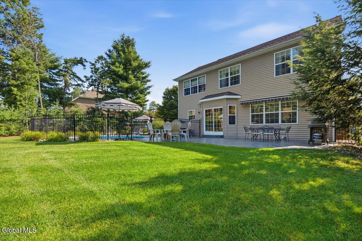 20 Westberry Way Queensbury NY 12804