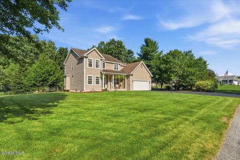 20 Westberry Way Queensbury NY 12804