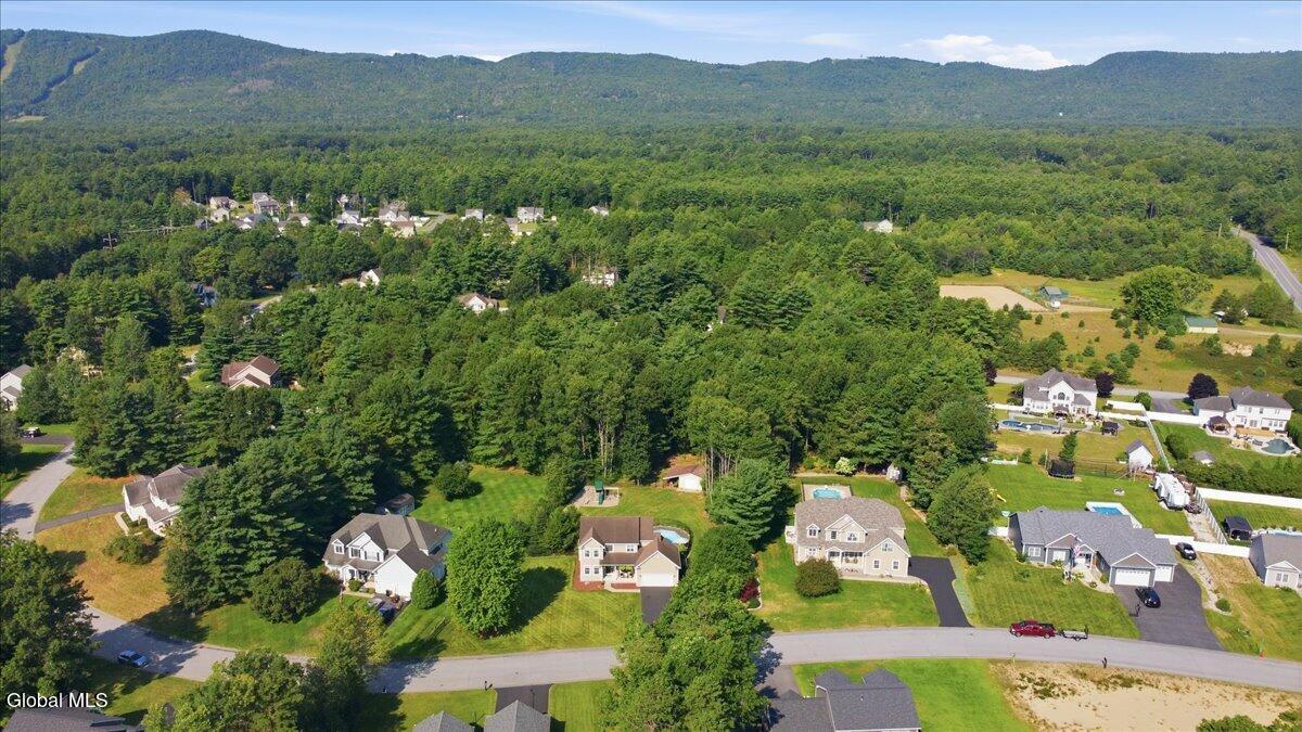 20 Westberry Way Queensbury NY 12804