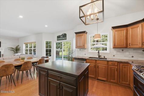 20 Westberry Way Queensbury NY 12804