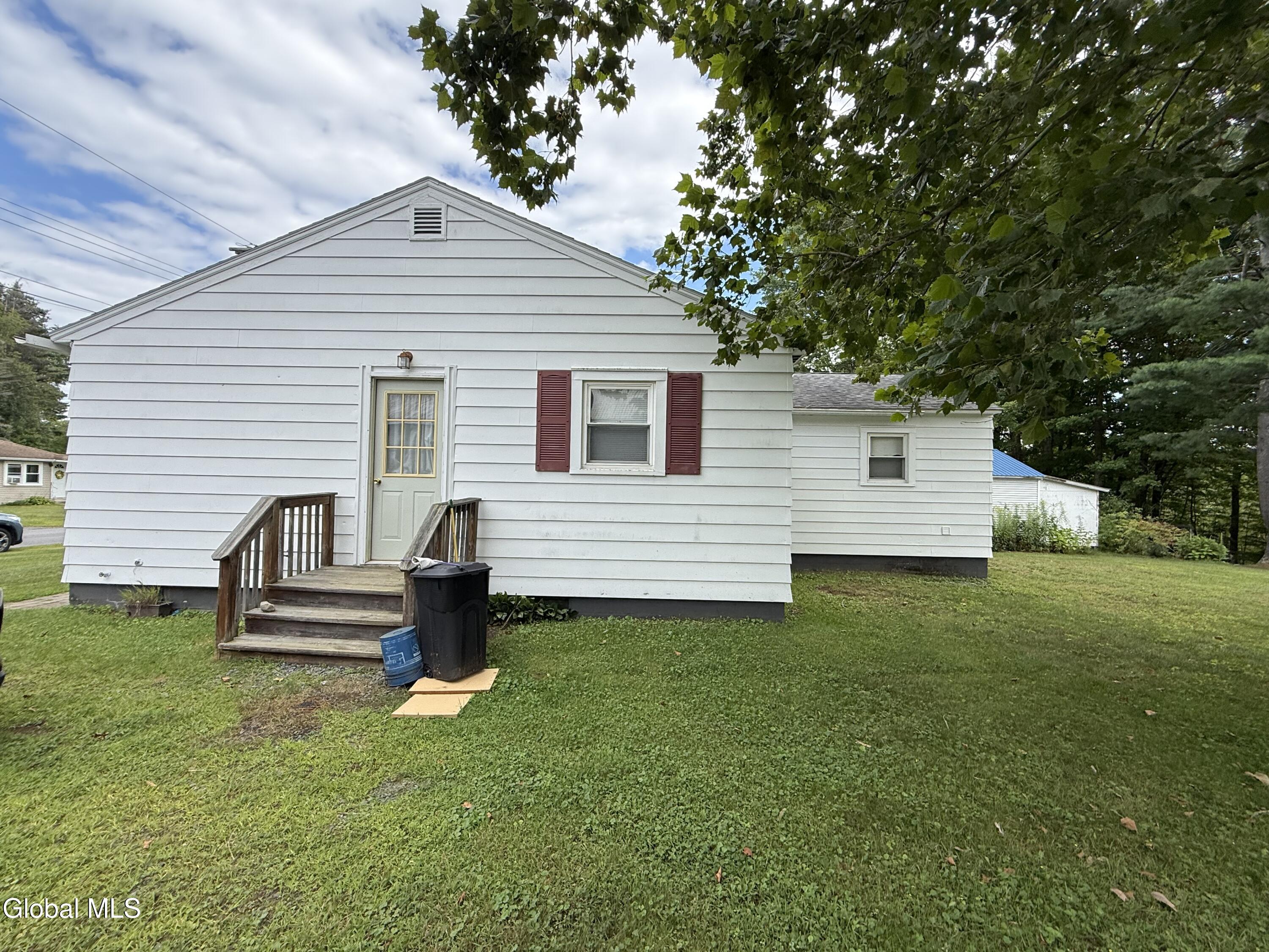 49 Woodside Avenue Mayfield NY 12117