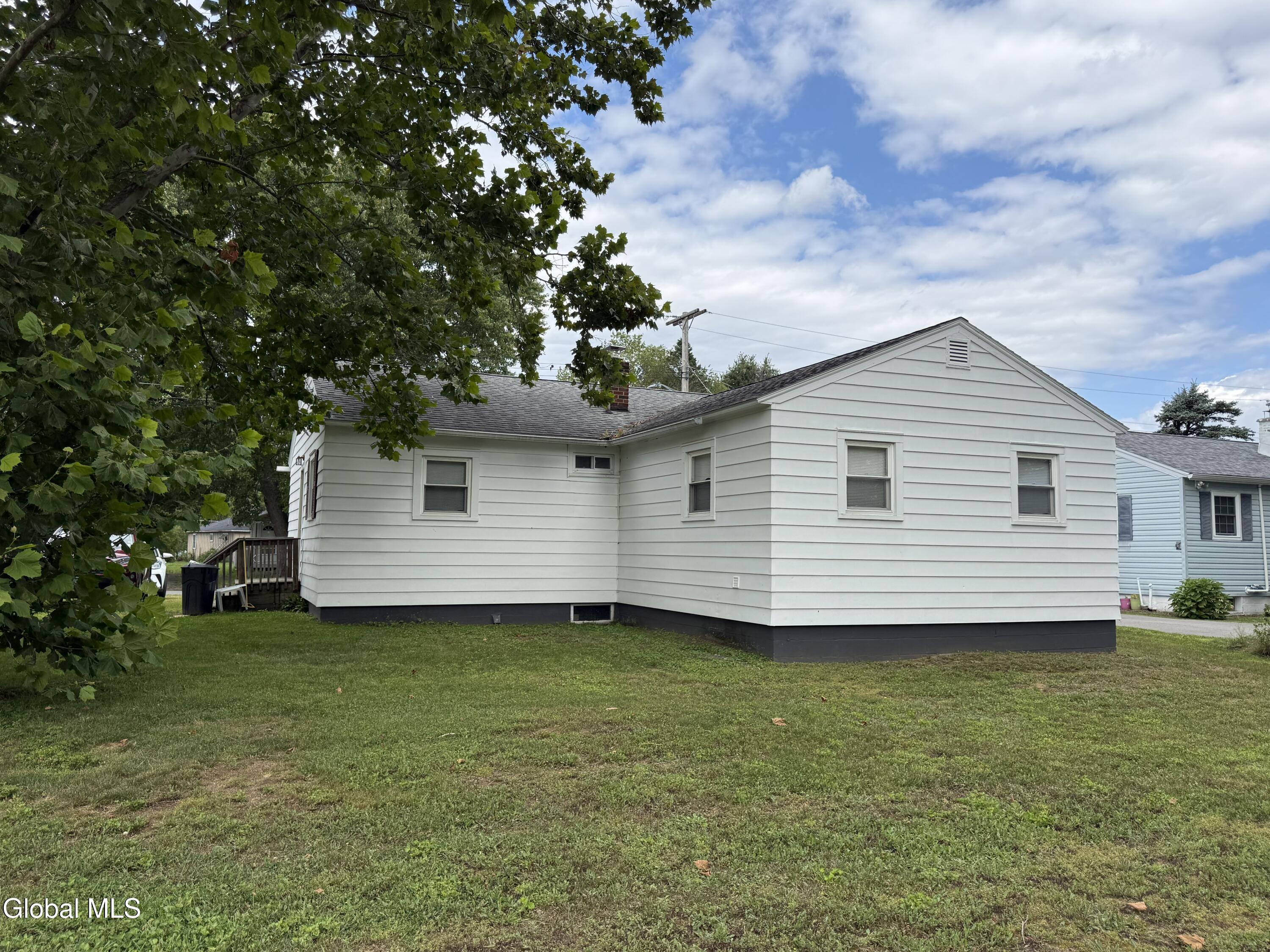 49 Woodside Avenue Mayfield NY 12117