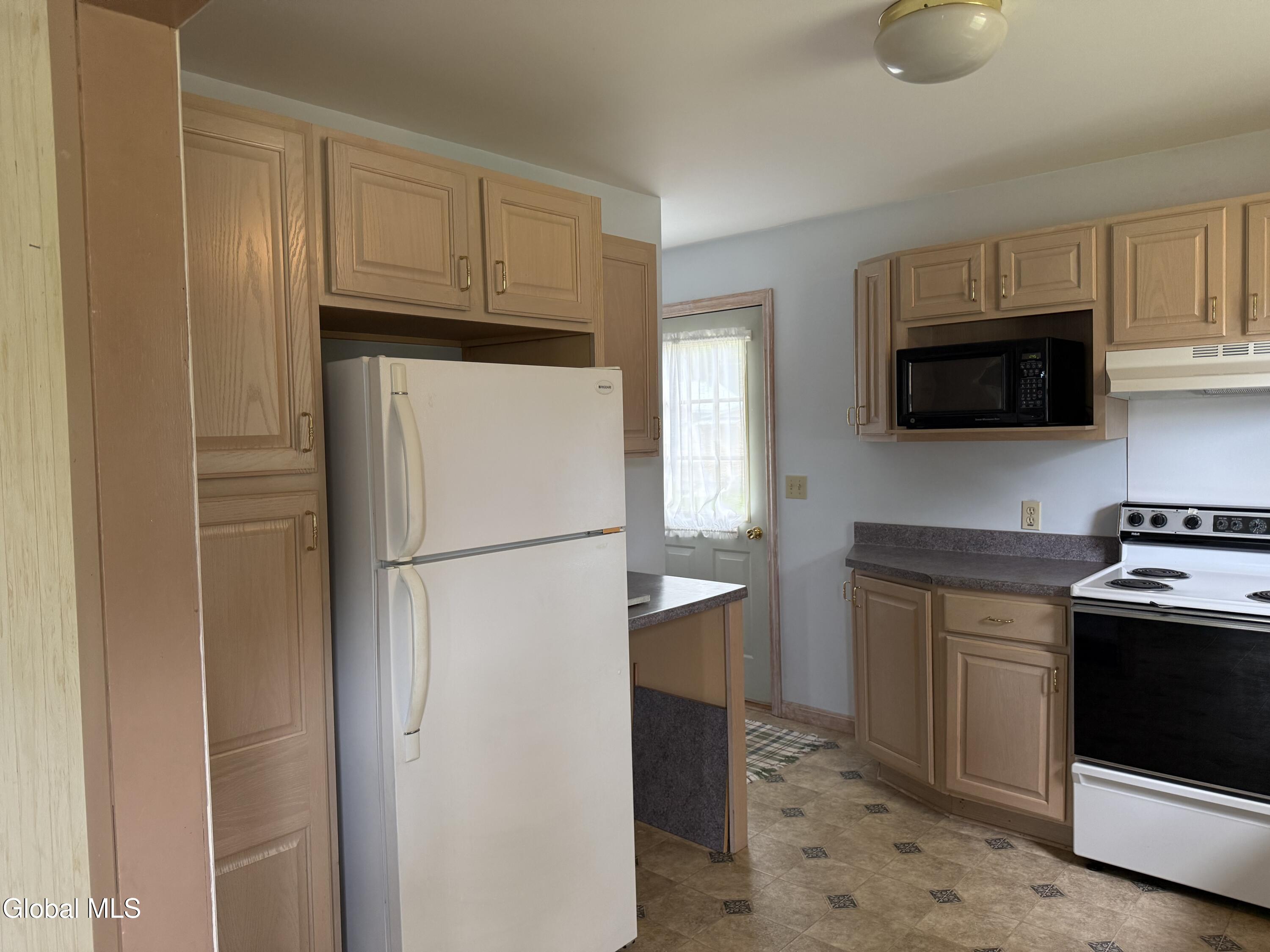 49 Woodside Avenue Mayfield NY 12117