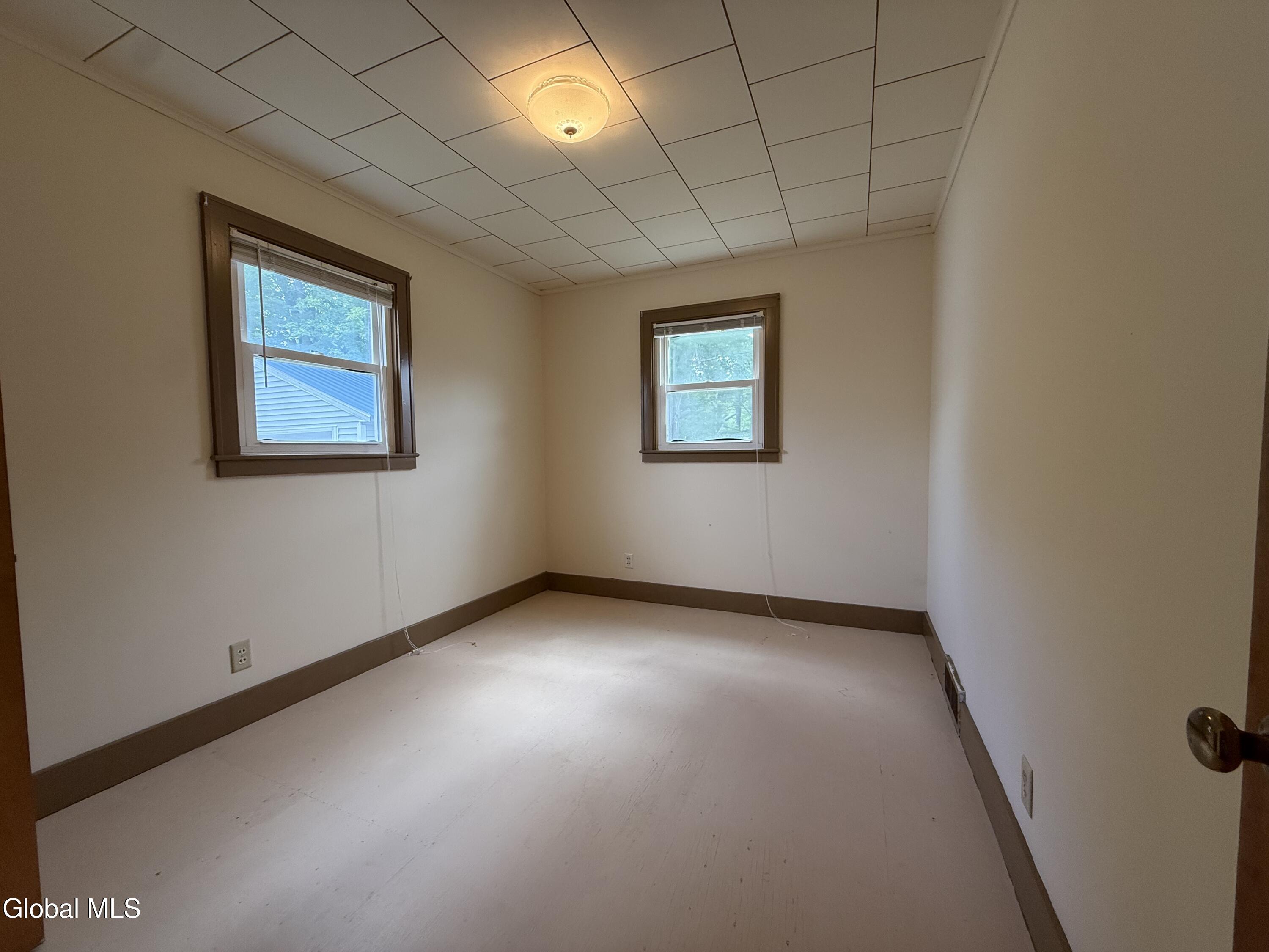 49 Woodside Avenue Mayfield NY 12117