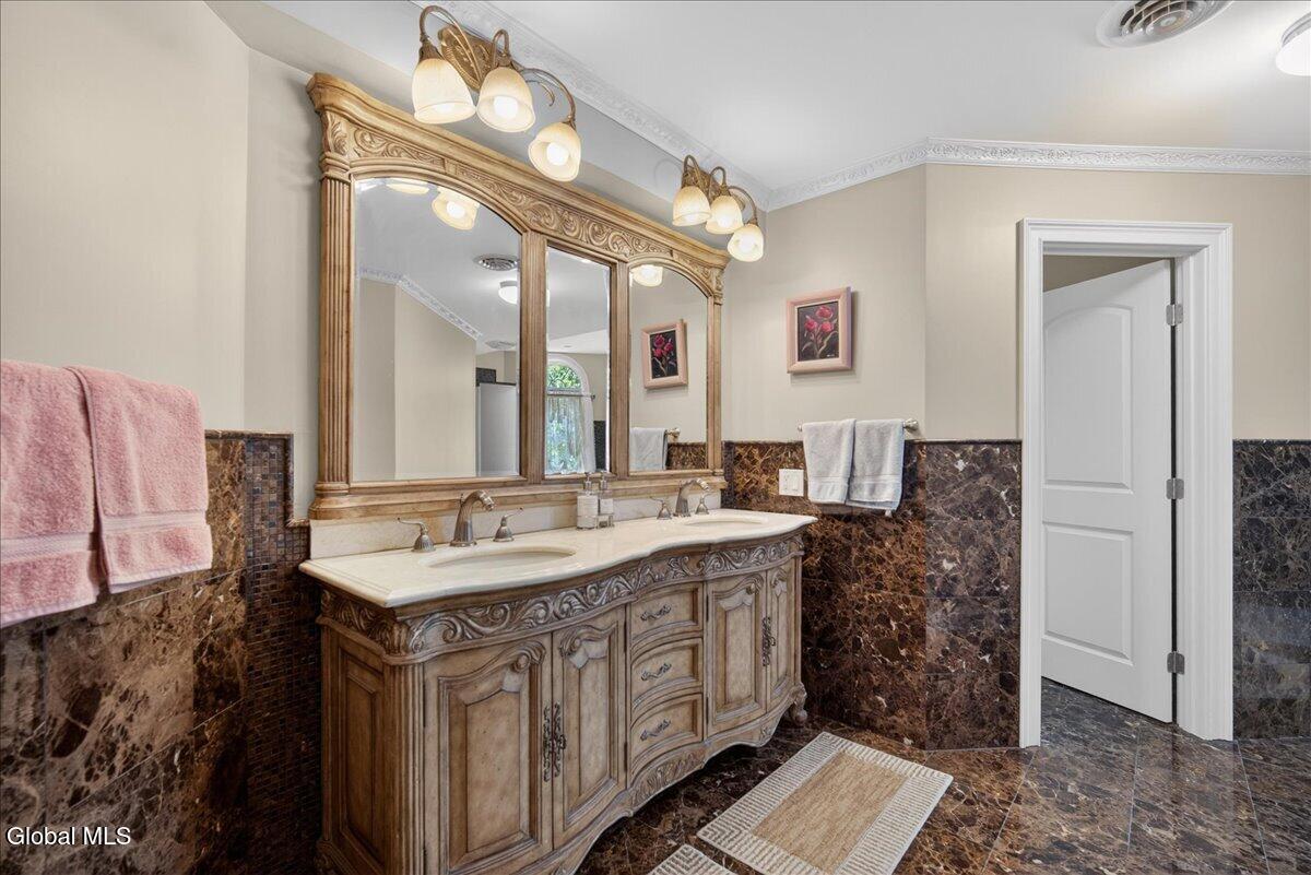 123 Waters Road Fort Johnson NY 12070