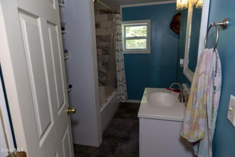 422 Hope Falls Northville NY 12134