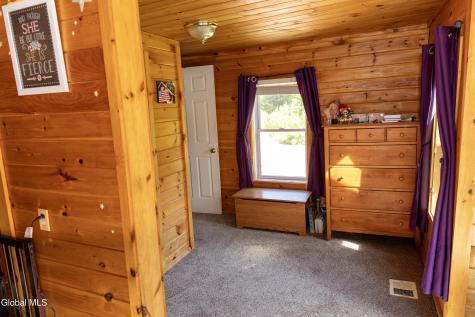 422 Hope Falls Northville NY 12134