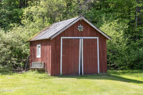 422 Hope Falls Northville NY 12134