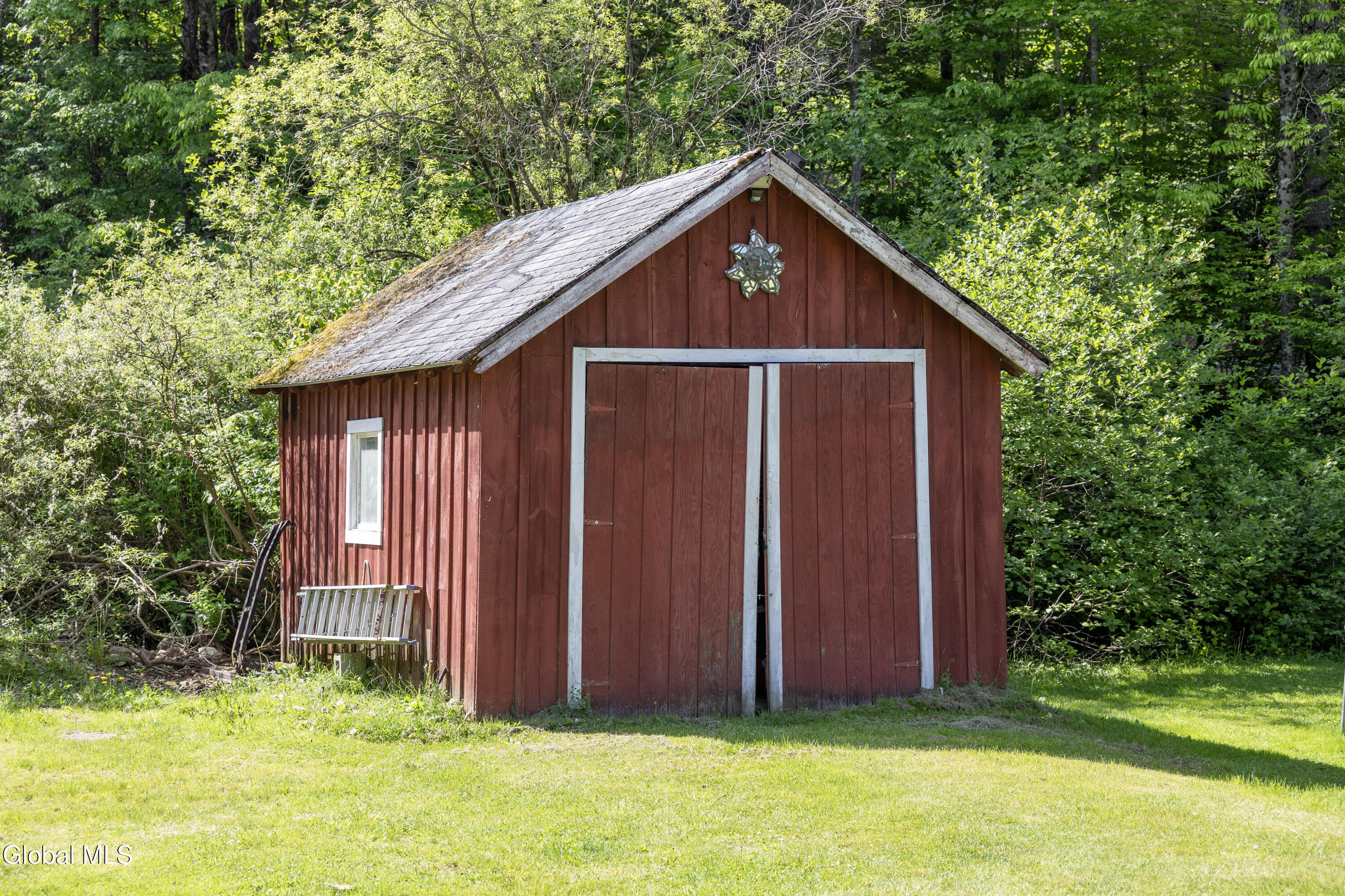 422 Hope Falls Northville NY 12134