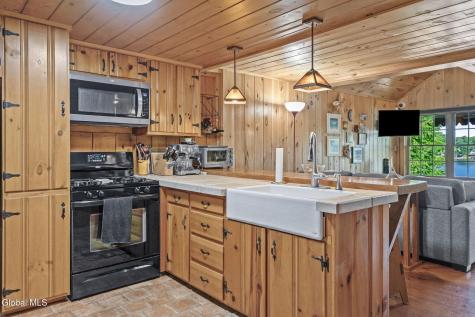 2560 May Galway NY 12086