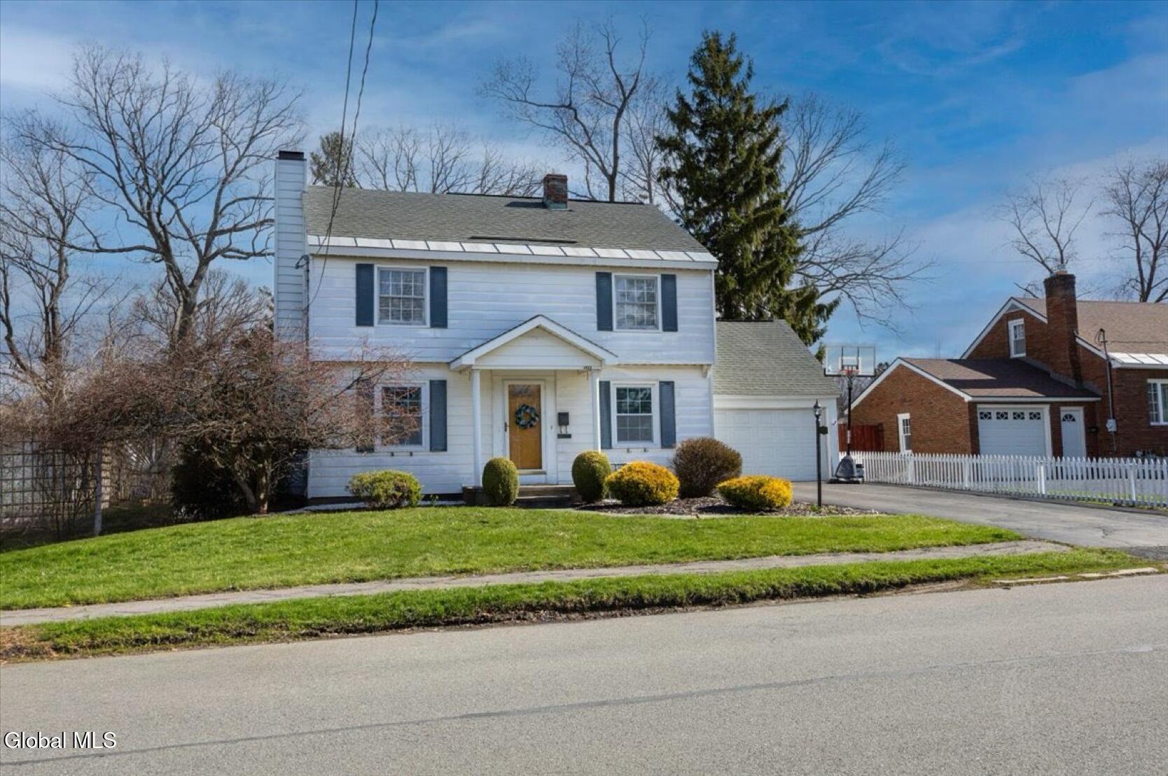 1423 Belmont Avenue Schenectady NY 12308
