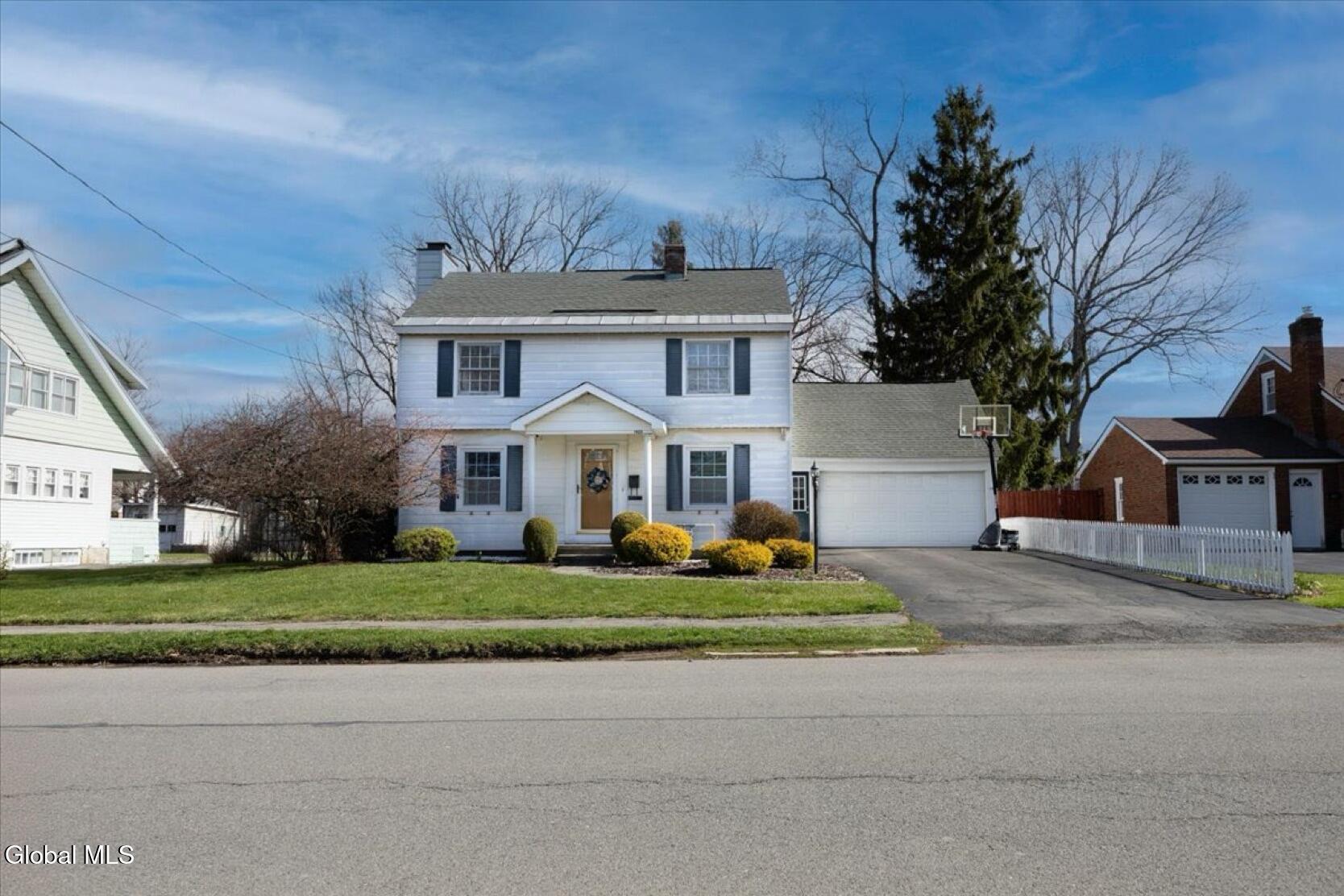 1423 Belmont Avenue Schenectady NY 12308