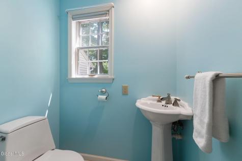 703 Maple Lane Niskayuna NY 12309