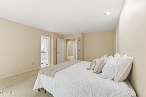 703 Maple Lane Niskayuna NY 12309