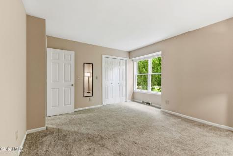 703 Maple Lane Niskayuna NY 12309