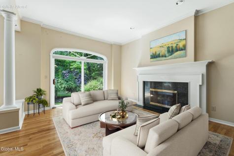 703 Maple Lane Niskayuna NY 12309