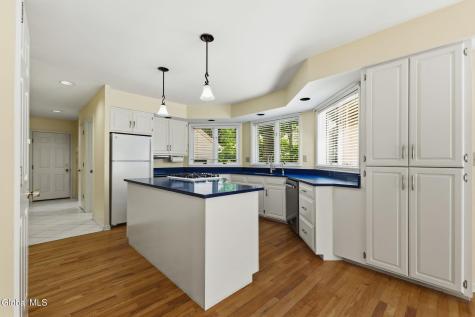 703 Maple Lane Niskayuna NY 12309