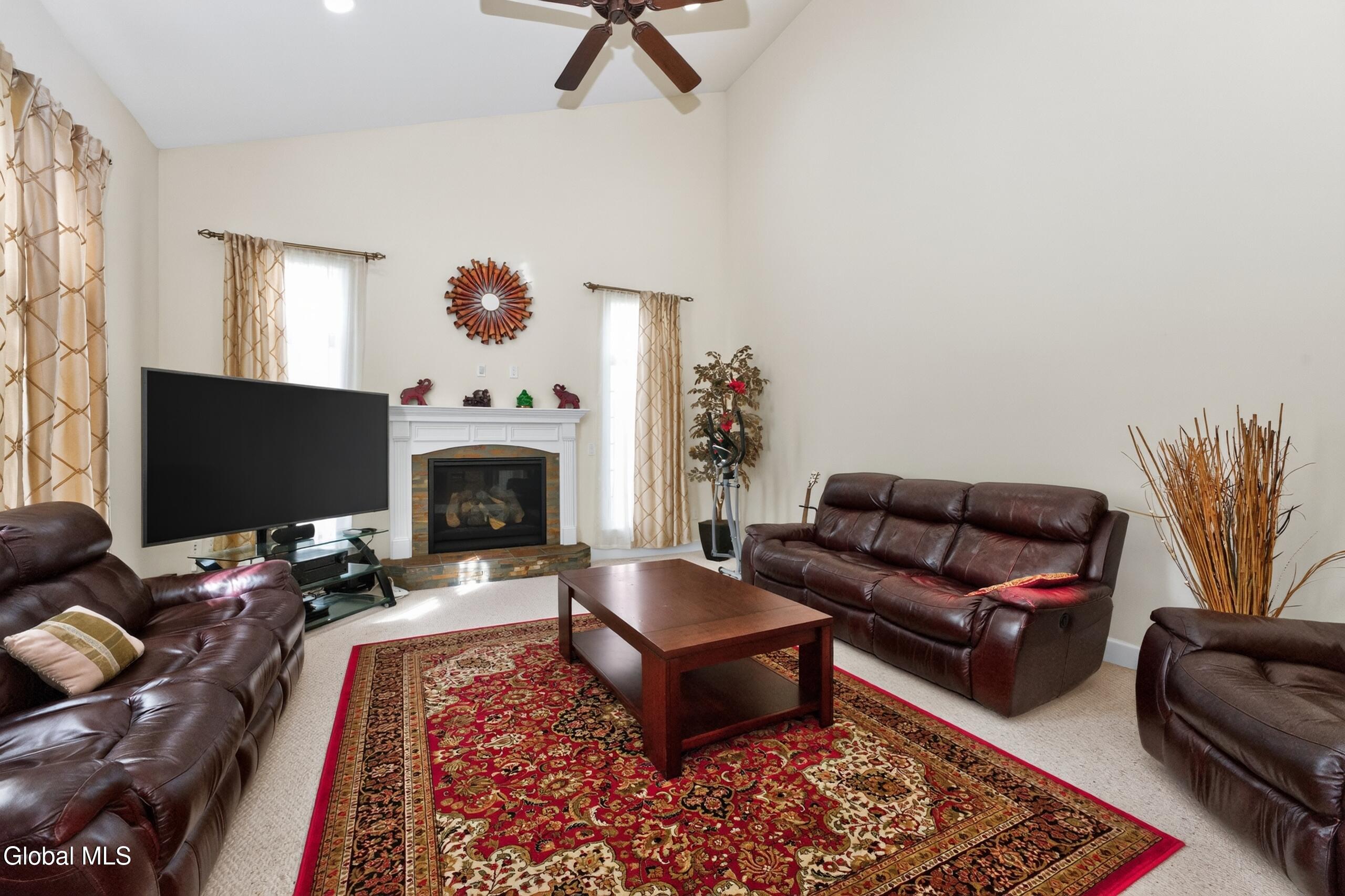 8 Peacham Road Watervliet NY 12189