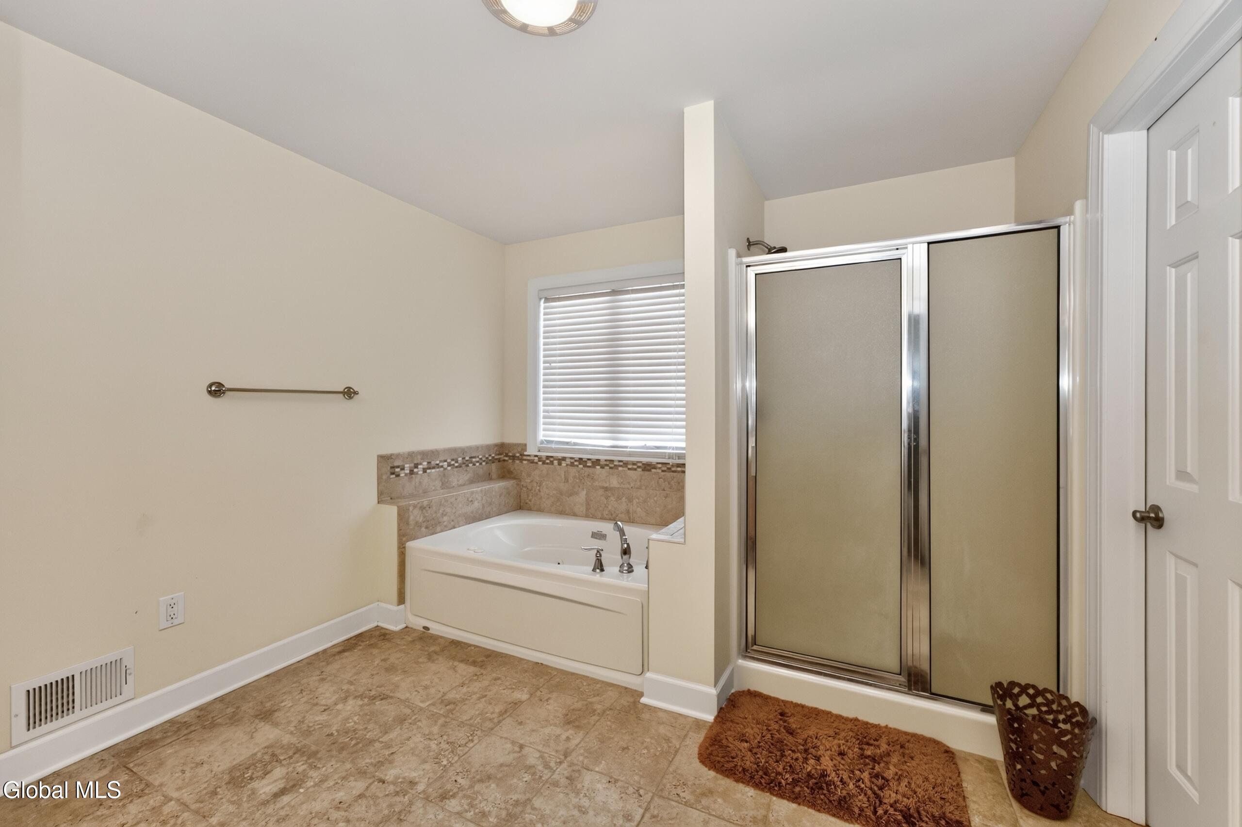 8 Peacham Road Watervliet NY 12189