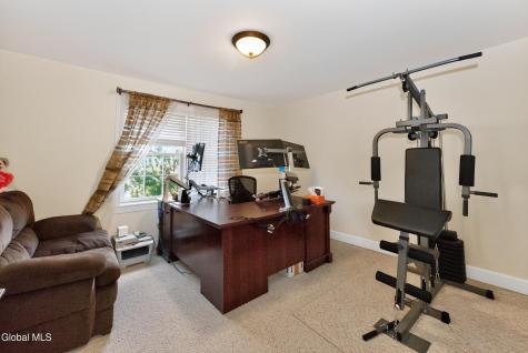 8 Peacham Road Watervliet NY 12189