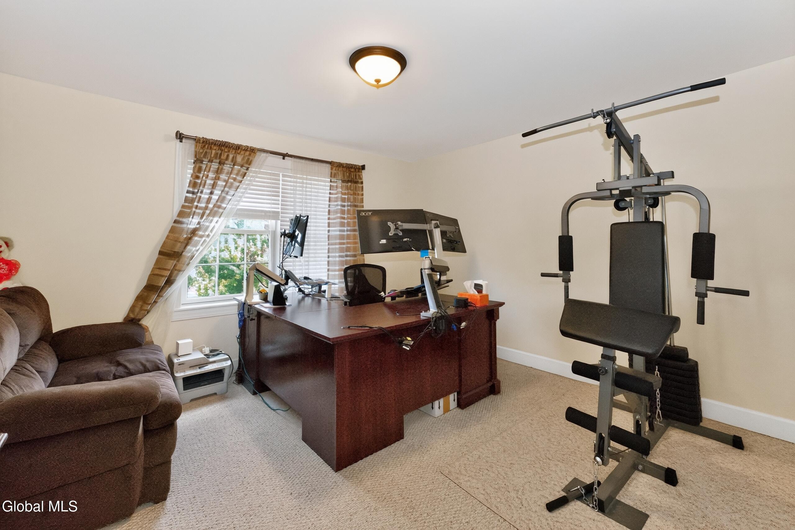 8 Peacham Road Watervliet NY 12189