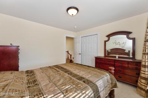 8 Peacham Road Watervliet NY 12189