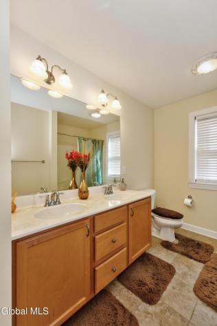 8 Peacham Road Watervliet NY 12189