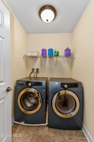 8 Peacham Road Watervliet NY 12189
