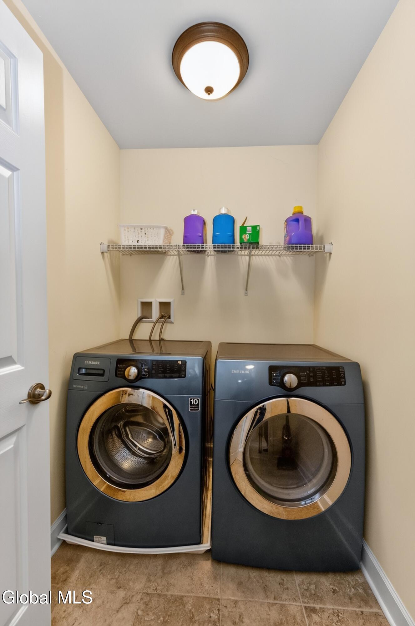 8 Peacham Road Watervliet NY 12189