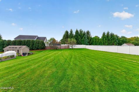 8 Peacham Road Watervliet NY 12189