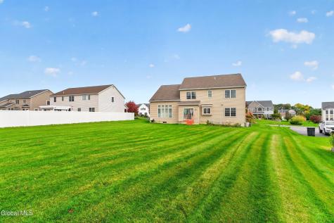 8 Peacham Road Watervliet NY 12189