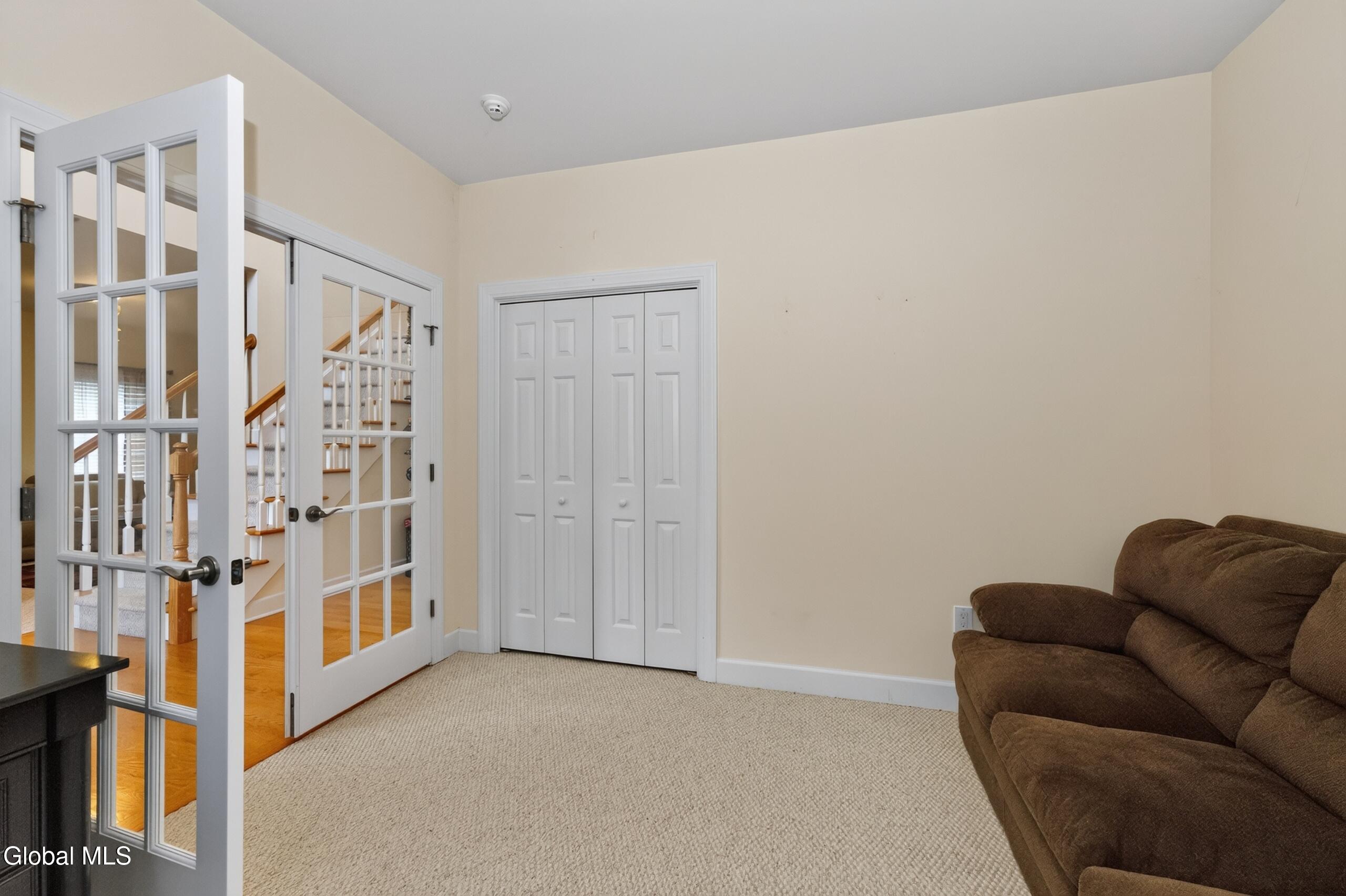 8 Peacham Road Watervliet NY 12189