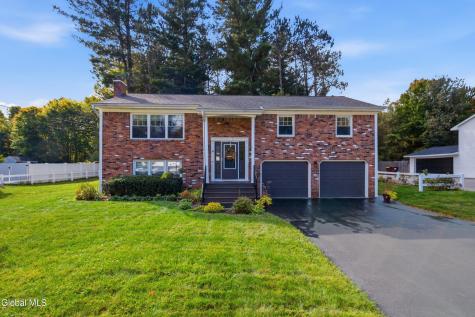 30 Hadel Road Glenville NY 12302