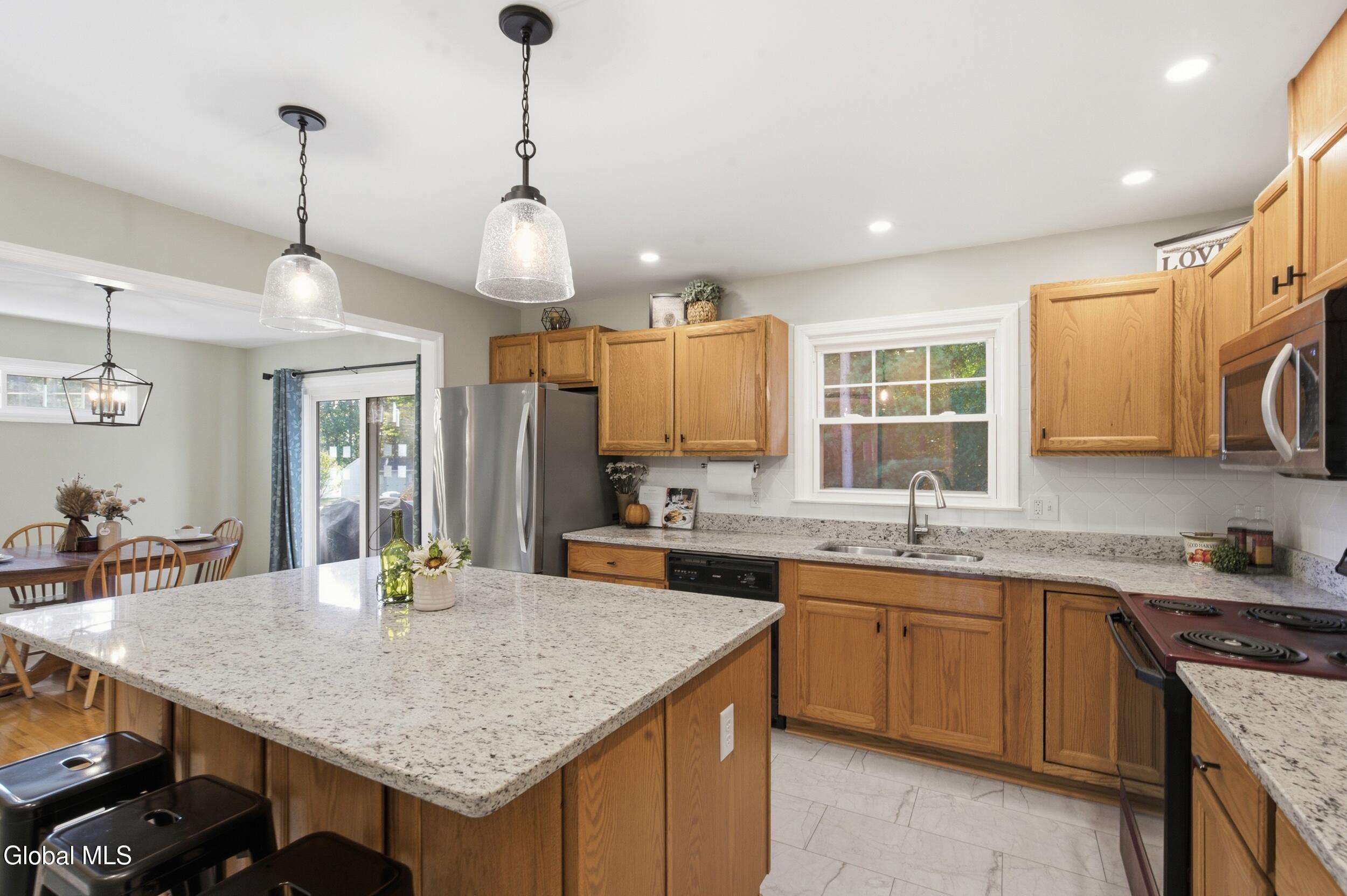 30 Hadel Road Glenville NY 12302