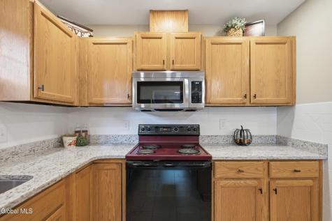 30 Hadel Road Glenville NY 12302