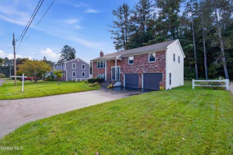 30 Hadel Road Glenville NY 12302